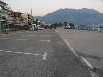 Καλαμάτα: Λειτουργεί το πάρκινγκ στη χερσαία ζώνη του λιμανιού