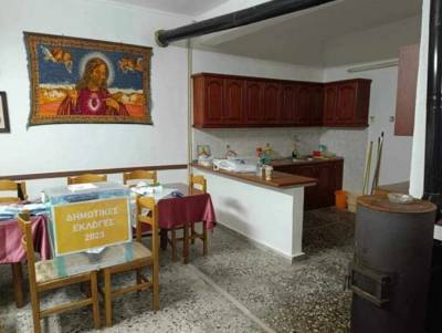 Αυτοδιοικητικές εκλογές: Στις Σέρρες δεν είχαν που να βάλουν την κάλπη και την έστησαν σε αίθουσα μνημοσύνων