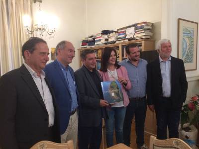 Συνάντηση Καμίνη με Τατούλη στην Τρίπολη