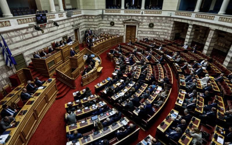 Αναθεώρηση Συντάγματος: Η Βουλή «σφραγίζει» το νέο συνταγματικό χάρτη της χώρας
