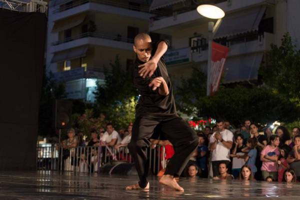 Με λιγότερες παραστάσεις και σε ανοιχτούς χώρους το Διεθνές Φεστιβάλ Χορού Καλαμάτας