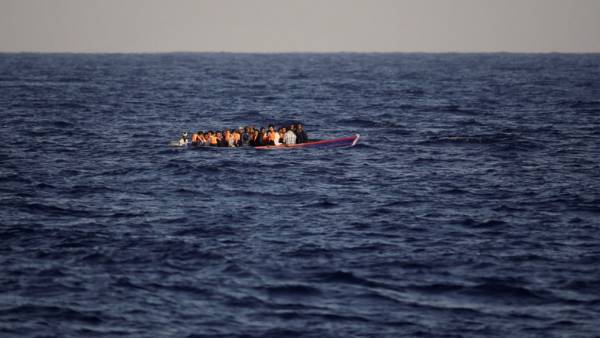 Μπανγκλαντές: 14 νεκροί πρόσφυγες σε ναυάγιο