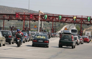 Ελαφρά μειωμένη η κίνηση στα διόδια: 15.000 αυτοκίνητα &quot;πέρασαν&quot; τις γιορτές στη Μεσσηνία