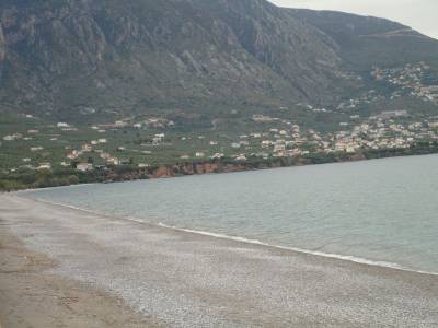 23 χρόνια μελετούν και δεν πολεοδομούν 