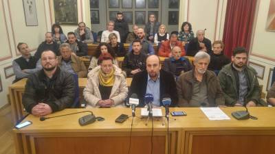 Οι πρώτοι υποψήφιοι της &quot;Λαϊκής Συσπείρωσης&quot; για τον Δήμο Καλαμάτας (βίντεο)