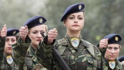 Ενοπλες Δυνάμεις: Εξετάζεται η εθελοντική στράτευση γυναικών (βίντεο)