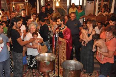 Ομαδική βάπτιση τσιγγανόπουλων
