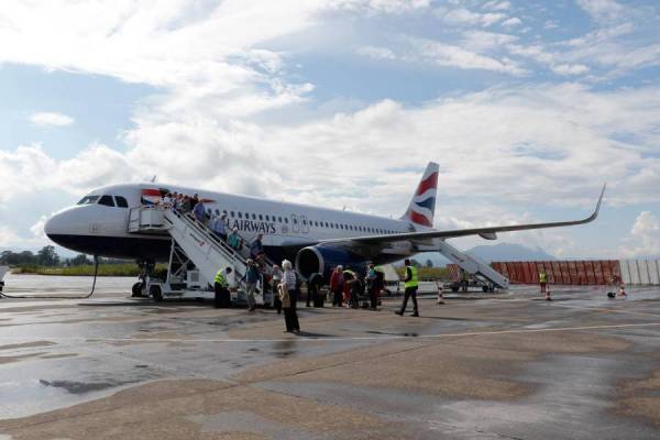 Σήμερα οι πρώτες πτήσεις από Λονδίνο στο αεροδρόμιο Καλαμάτας