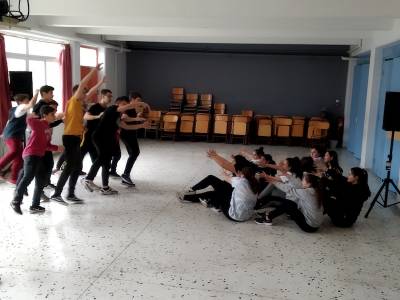 Μαθητές του 7ου Γυμνασίου Καλαμάτας λένε ιστορίες με το σώμα