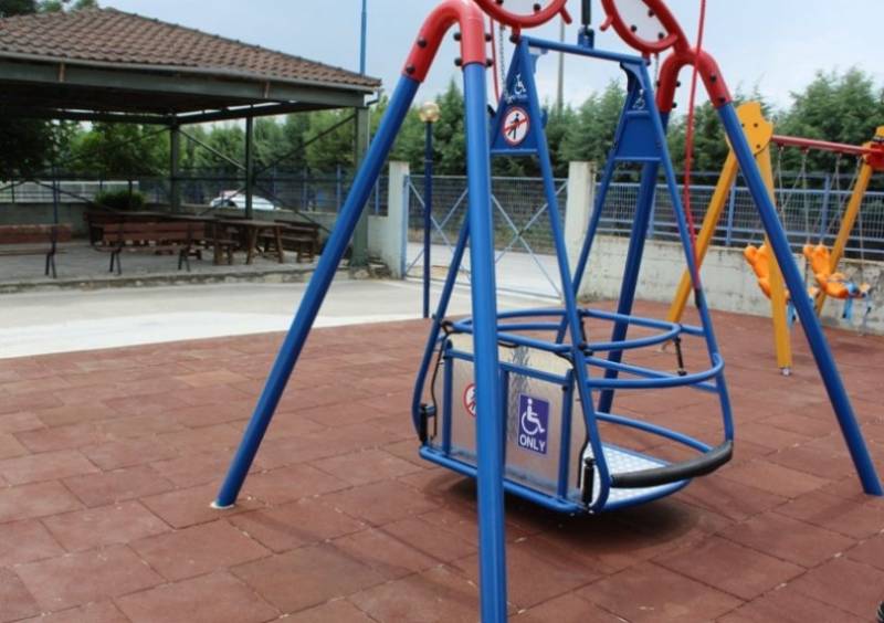 Περιφέρεια Δυτικής Ελλάδας: Παιδικές χαρές για παιδιά ΑμεΑ ώστε να μπορούν να παίζουν και να αθλούνται με ασφάλεια