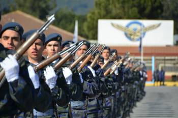 Ορκίστηκαν χθες οι νεοσύλλεκτοι σμηνίτες στην 124 ΠΒΕ στην Τρίπολη (φωτογραφίες)