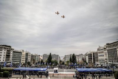 ΕΔΕ από το ΓΕΝ για τα υβριστικά συνθήματα στην παρέλαση για την 25η Μαρτίου (βίντεο)