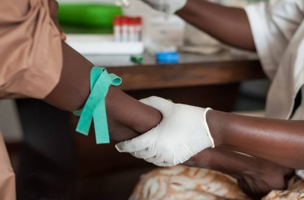 «Καμπανάκι» του ΟΗΕ για άνοδο των κρουσμάτων HIV στην Αφρική