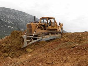 Αγωγές ύψους 470.000 ευρώ από εργολάβους στο Δήμο Τριφυλίας