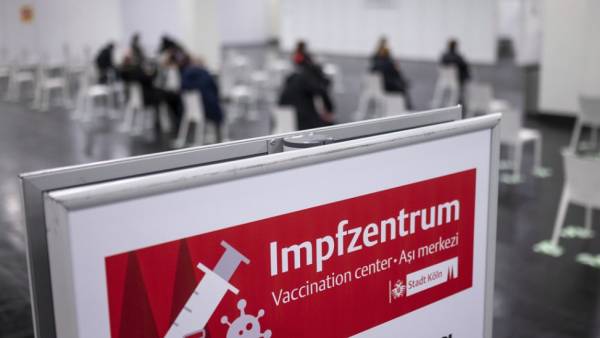 Ελλείψεις στα εμβόλια έως τον Απρίλιο «βλέπει» η Γερμανία