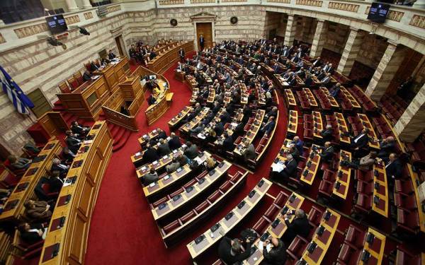 Βουλή: Ερώτηση 58 βουλευτών του ΣΥΡΙΖΑ για την αναστολή χορήγησης του ΑΜΚΑ σε πολίτες τρίτων χωρών