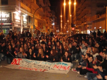 Πορεία σπουδαστών για να παραμείνει το τμήμα Λογοθεραπείας στην Καλαμάτα (βίντεο και φωτογραφίες)