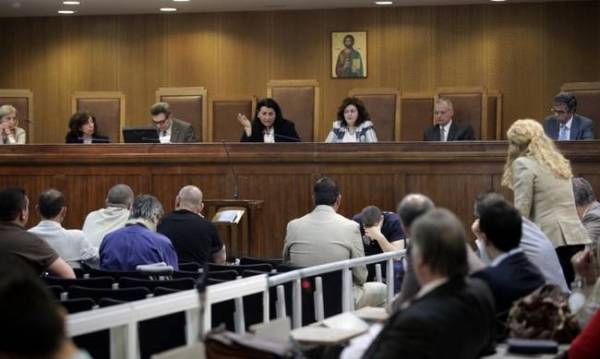Δίκη ΧΑ: Νέες ενστάσεις για τους προστατευόμενους μάρτυρες