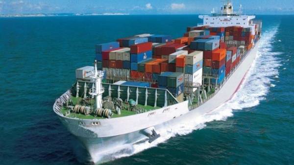 ΠΣΕ: Νέα μεγάλη άνοδος στις εξαγωγές τον Ιούνιο