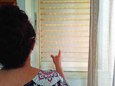 Φόβος και τρόμος σε γειτονιά της Μεσσήνης: Σκάγια χτύπησαν σπίτι ανύποπτων πολιτών (βίντεο)