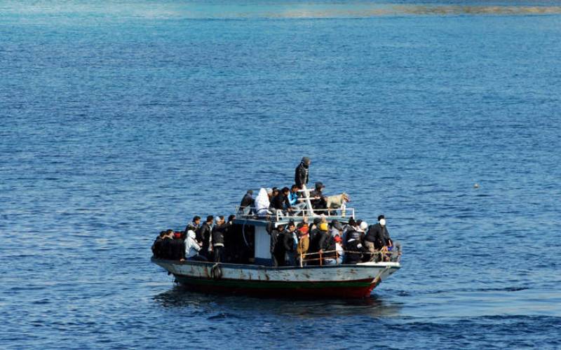 Δύο νεκροί μετά την ανατροπή βάρκας με μετανάστες στην Τυνησία