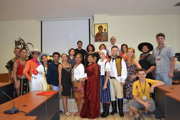 Ανταλλαγή δώρων στο Δήμο Τριφυλίας με αποστολές του 15ου Διεθνούς Φεστιβάλ Παράδοσης «Κυπαρισσιακές Ηλιαχτίδες»