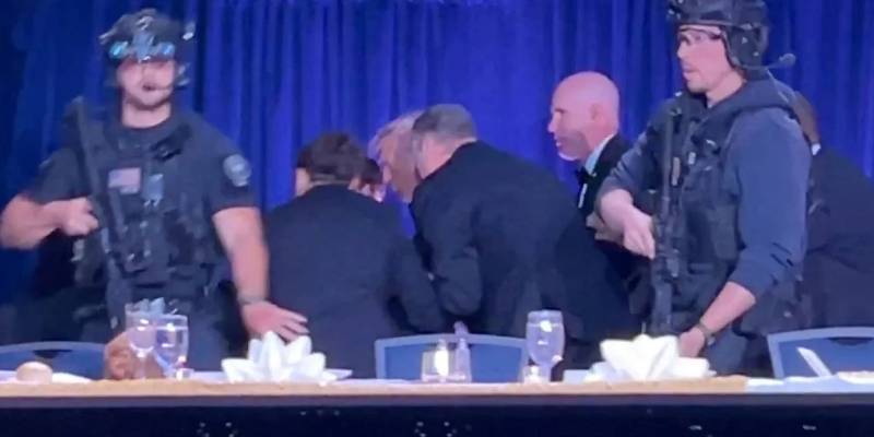 Πυροβολισμοί σε δείπνο των ανταποκριτών του Λευκού Οίκου - Φυγαδεύτηκαν Ντόναλντ Τραμπ και Μελάνια (Βίντεο)