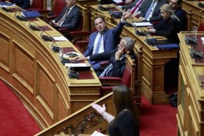 Χαμός στη Βουλή με Γεωργιάδη – Κωνσταντοπούλου (βίντεο)