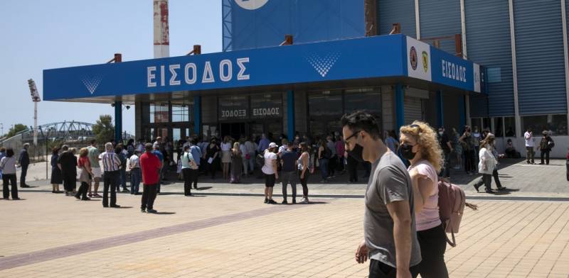 Παπαευαγγέλου - Εμβόλια: Θα εισηγηθούμε άμεσα τον εμβολιασμό παιδιών από 15 έως 17 ετών