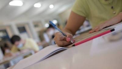Πανελλαδικές 2023: Για τις μορφές και τα οφέλη του εθελοντισμού κλήθηκαν να γράψουν οι υποψήφιοι των ΕΠΑΛ