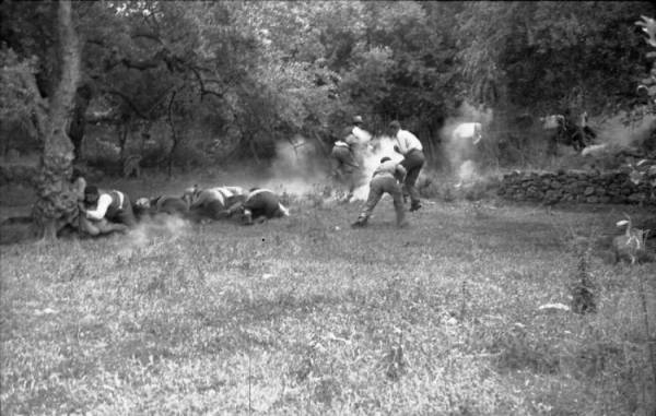 Ομαδική εκτέλεση ενός κρητικού χωριού από τους Γερμανούς (φωτογραφίες)