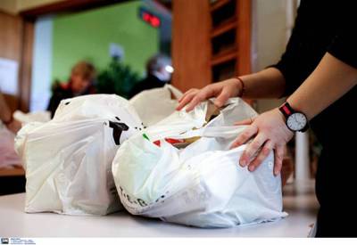 Δήμος Τριφυλίας: Τρόφιμα σε οικογένειες που έχουν ανάγκη ενόψει Πάσχα