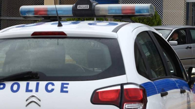 Υλικό παιδικής πορνογραφίας στην κατοχή αλλοδαπού - Παρίστανε τον αστυνομικό και συνελήφθη με διεθνές ένταλμα σύλληψης