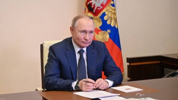 Πούτιν: Απειλεί με αντίποινα τη Δύση για την «εθνικοποίηση» ρωσικών περιουσιακών στοιχείων