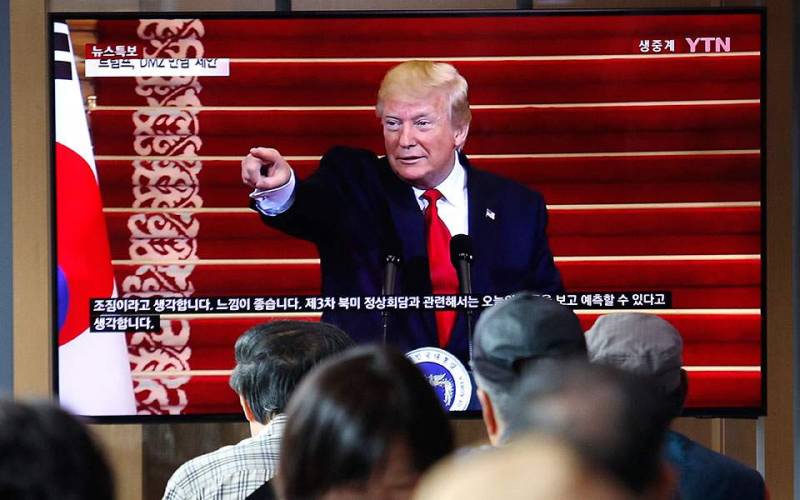 Συνάντηση - εξπρές μεταξύ Τραμπ και Κιμ στα κορεατικά σύνορα