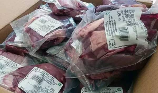 Δήμος Καλαμάτας: 1.598 κιλά χοιρινού κρέατος σε 515 άπορες οικογένειες