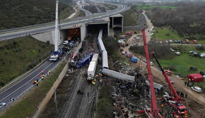 Σύγκρουση τρένων στα Τέμπη: Έρευνα στα γραφεία του ΟΣΕ πραγματοποίησε η Τροχαία Λάρισας