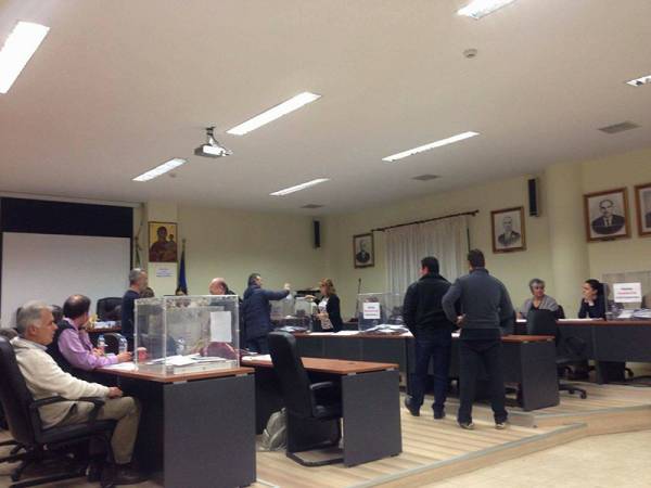 Επιμελητήριο Μεσσηνίας: 153 ψήφισαν στην Κυπαρισσία - Σήμερα κάλπες στην Πύλο