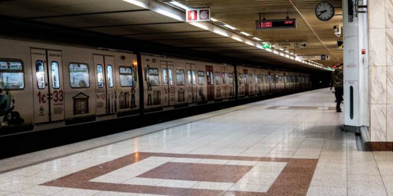 Νεκρός ανασύρθηκε άνδρας που έπεσε στις ράγες στον σταθμό μετρό «Άγιος Ιωάννης»