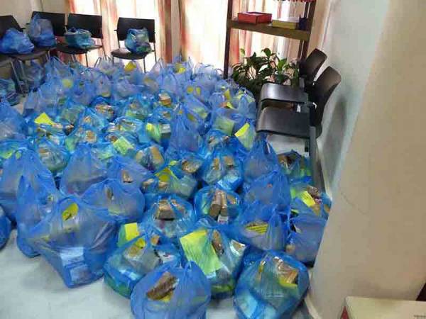 750 οικογένειες παίρνουν τρόφιμα από το Κοινωνικό Παντοπωλείο της Μεσσήνης