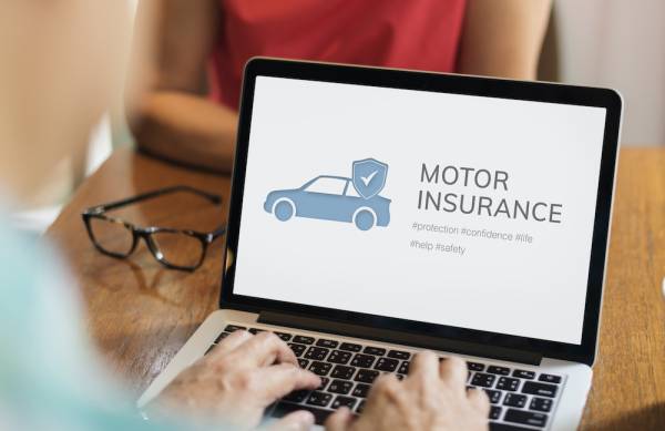 Γνωρίστε το InsuranceHub.gr – τον νέο τρόπο ασφάλισης για το αυτοκίνητό σας!