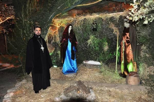 Φωταγωγήθηκε φάτνη στο χωριό Ψάρι
