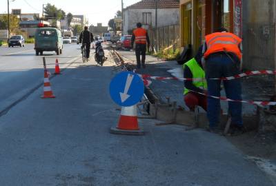 Πεζοδρόμια στο Ασπρόχωμα