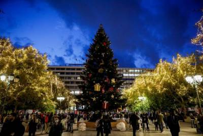 Λιγότερες αγορές θα κάνουν οι καταναλωτές τα φετινά Χριστούγεννα - Τι δείχνει η έρευνα