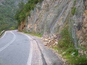 Βρέχει... πέτρες στον δρόμο Καλαμάτα - Σπάρτη στον Ταΰγετο