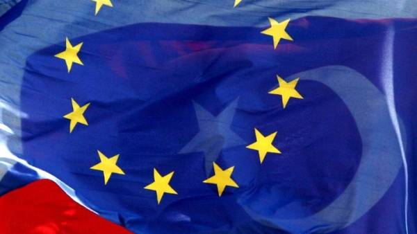 Σε τέλμα οι ενταξιακές διαπραγματεύσεις της ΕΕ με την Τουρκία - Το προσχέδιο της Κομισιόν