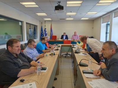 Καταγραφή και αποκατάσταση των κακοτεχνιών: Προβλήματα στους δρόμους από έργα ΔΕΥΑΚ και οπτικών ινών