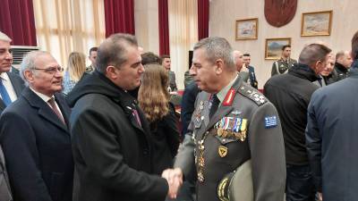 Βασιλόπουλος στην τελετή παράδοσης - παραλαβής του Αρχηγού του ΓΕΣ