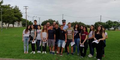 «Μπλόκο» στην εθνική οδό Κυπαρισσίας – Φιλιατρών από μαθητές για κυκλοφοριακή αγωγή