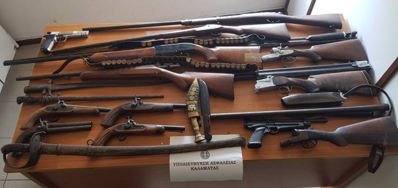 Καλαμάτα: Ένα... οπλοστάσιο ανακάλυψε η Αστυνομία σε σπίτι 58χρονης